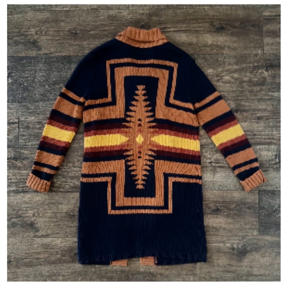 Pendleton Cardigan - Picture 2 of 5